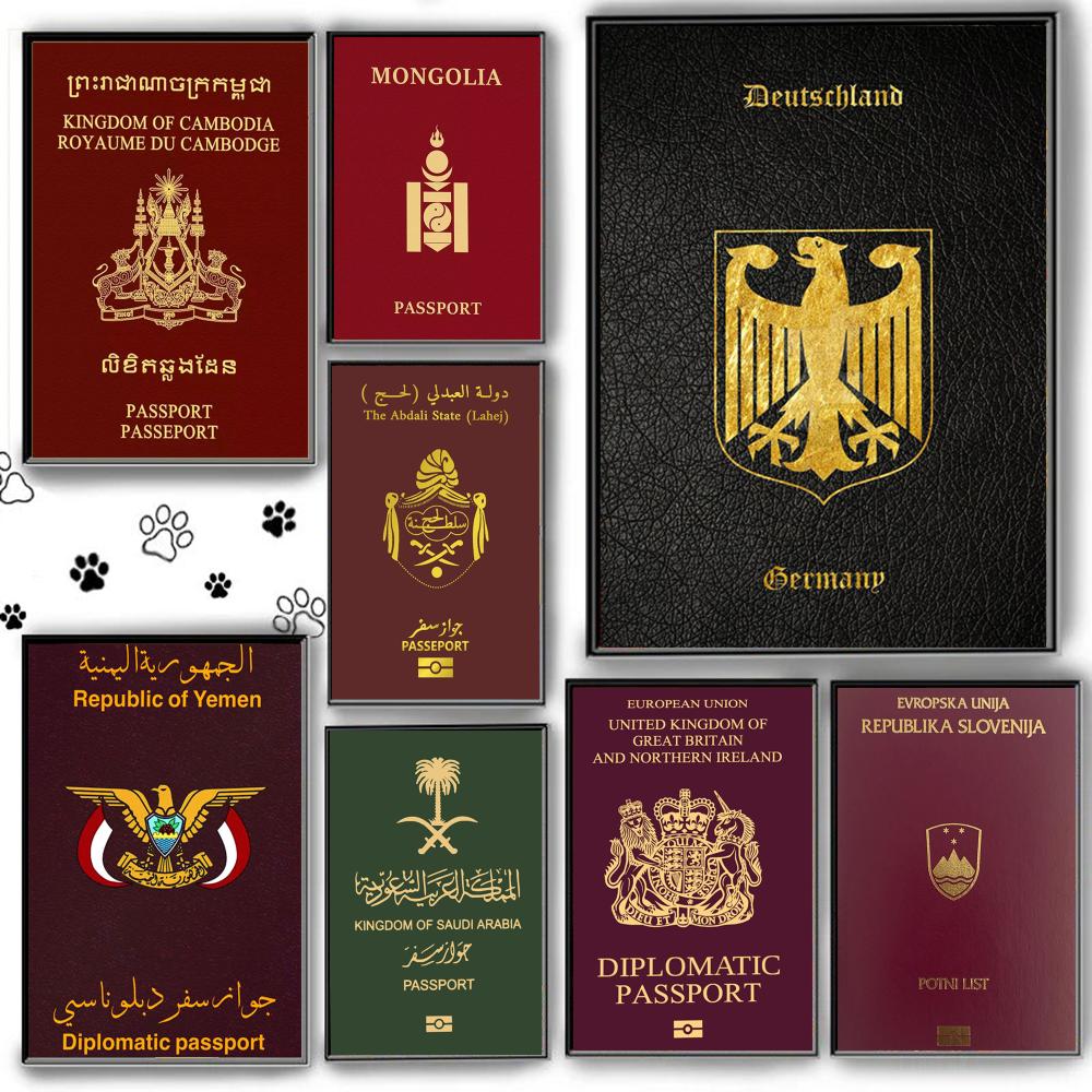 Deep Red-background Passports  - Home Office For Passport 评论和价格