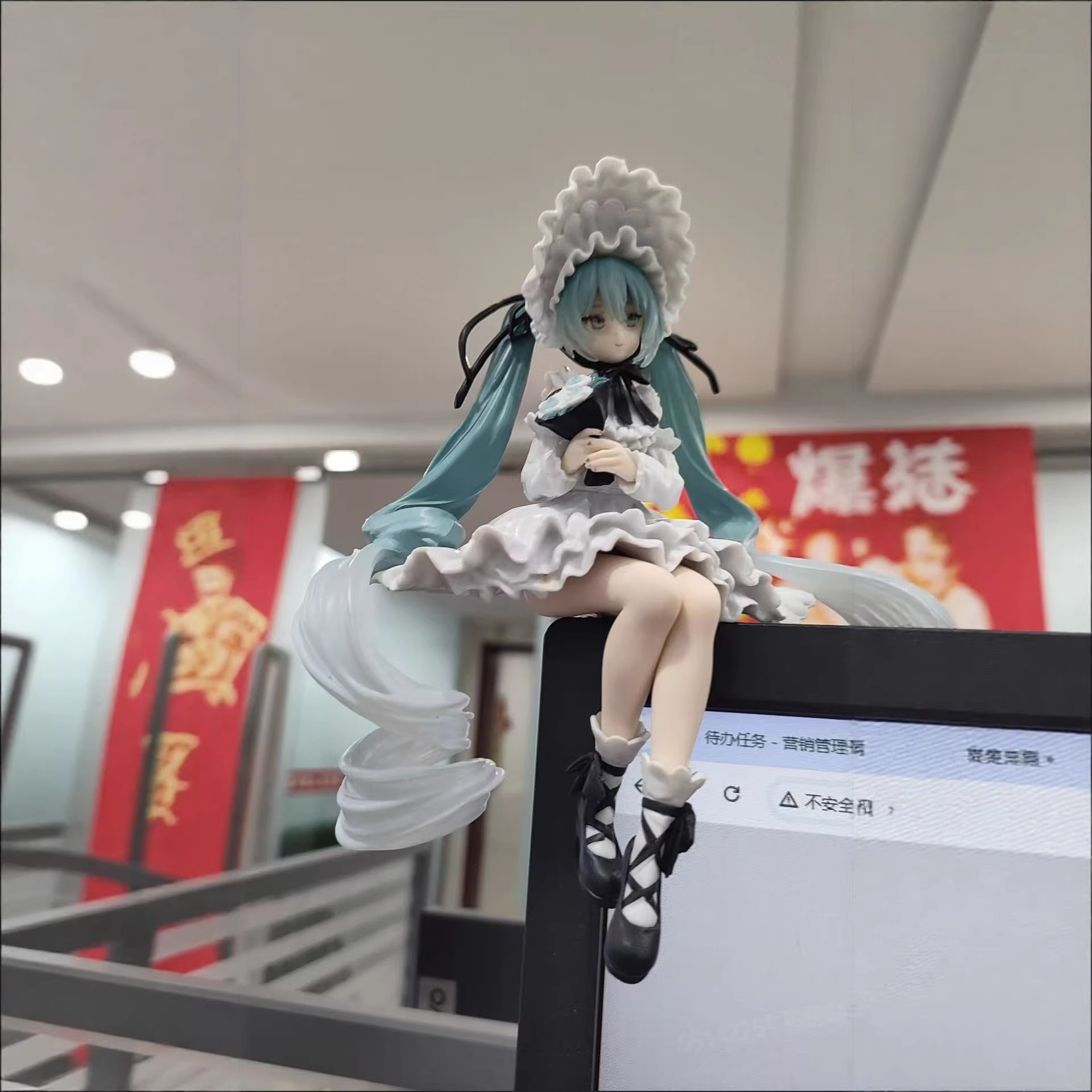 12cm Miku Anime Figure Retro B - Home Office Romance Manga 评论和价格
